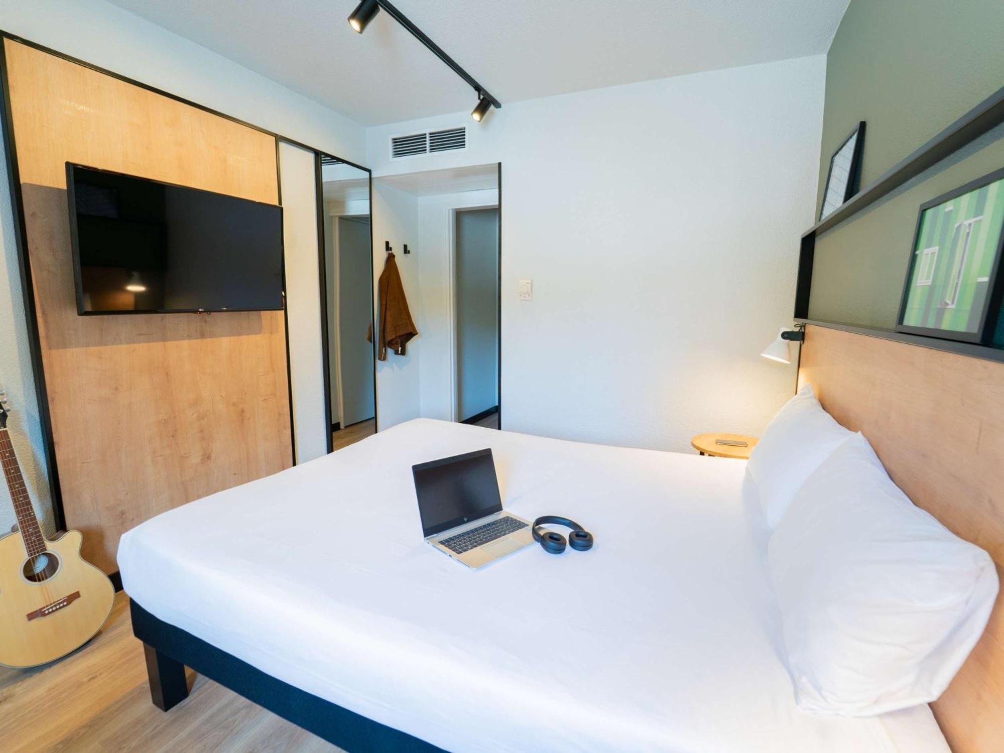 Hotel Ibis ギマランイス エクステリア 写真