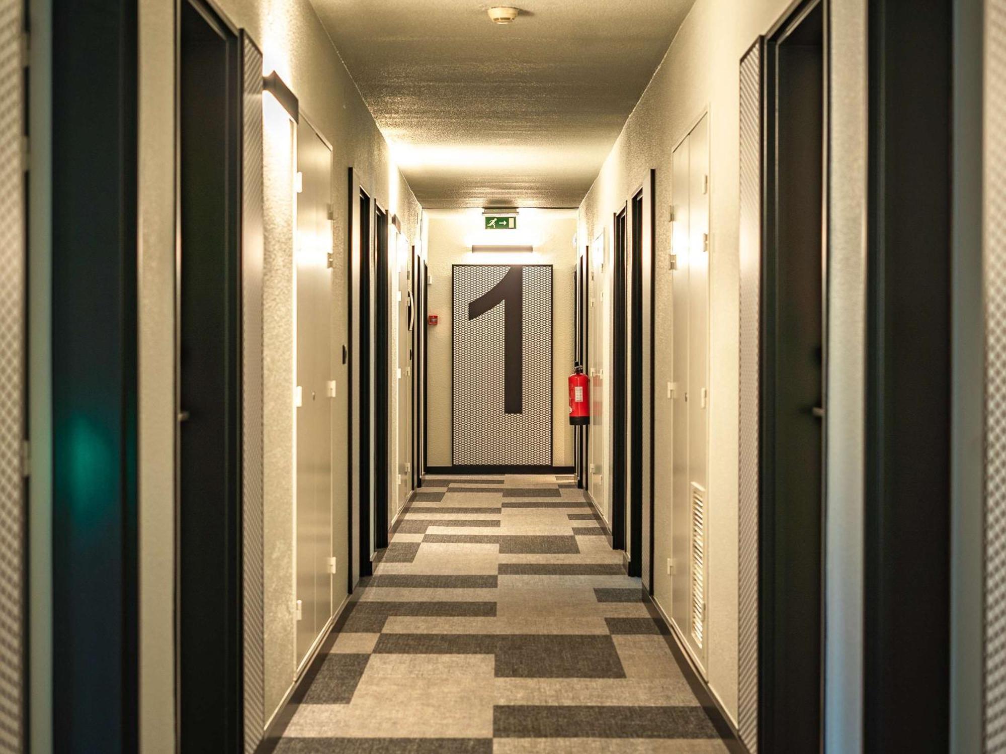 Hotel Ibis ギマランイス エクステリア 写真