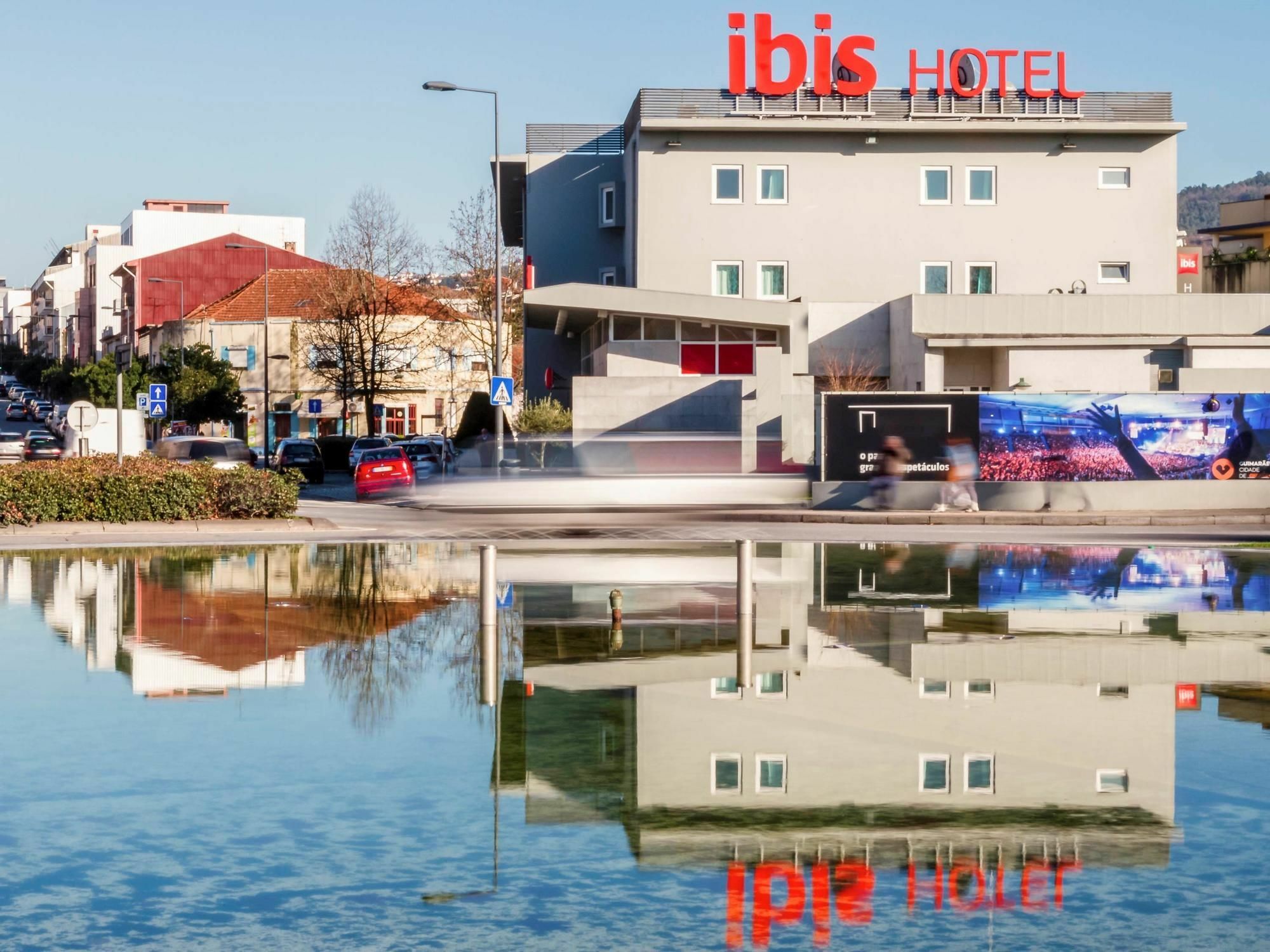 Hotel Ibis ギマランイス エクステリア 写真